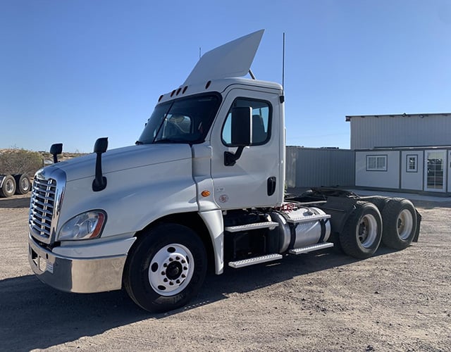 Semi Truck white no sleeper
