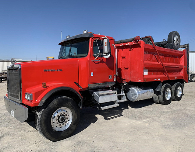 Dump Truck red